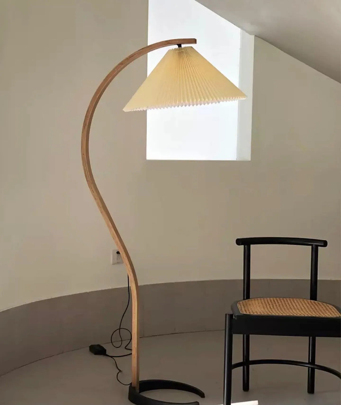 Floor Lamp, Caprani Beechwood & Linen Shade, E26/E27, Plug-In