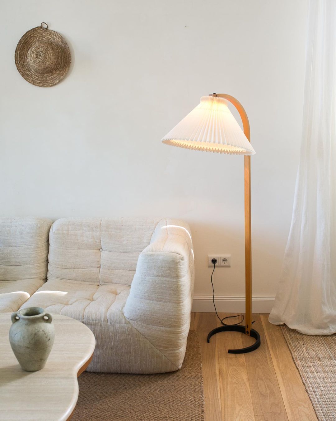 Floor Lamp, Caprani Beechwood & Linen Shade, E26/E27, Plug-In