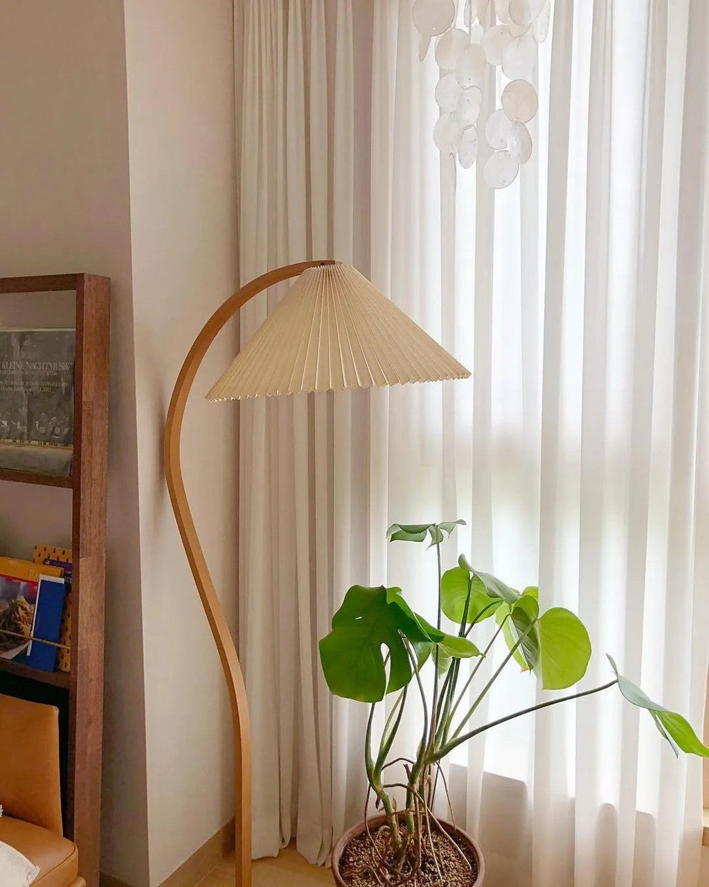 Floor Lamp, Caprani Beechwood & Linen Shade, E26/E27, Plug-In