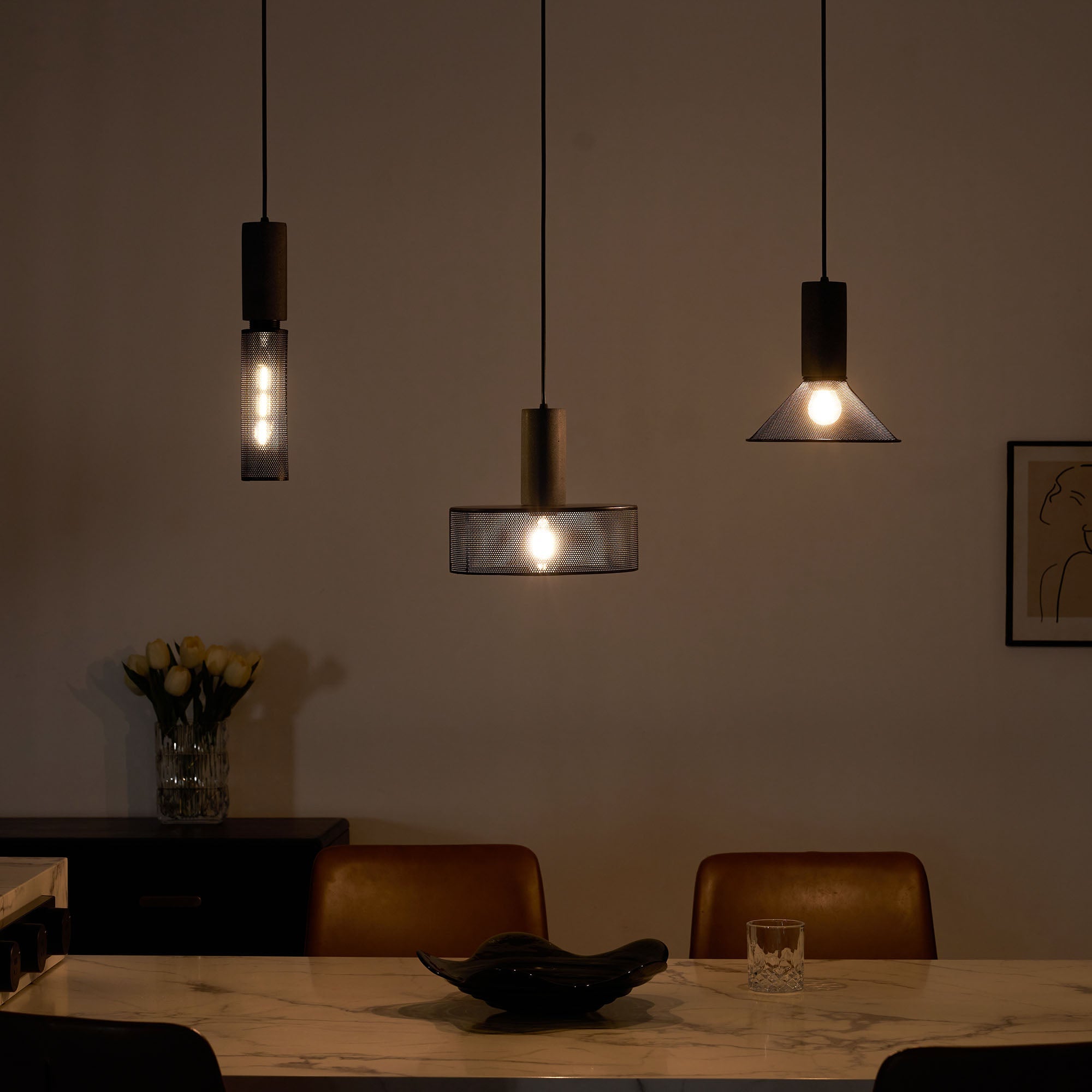 Cementnetpendel, rå cementtop, sort trådkurv, E26/E27