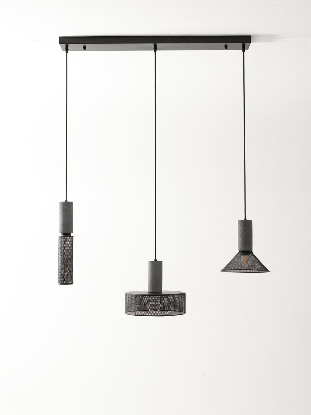 Cementnetpendel, rå cementtop, sort trådkurv, E26/E27