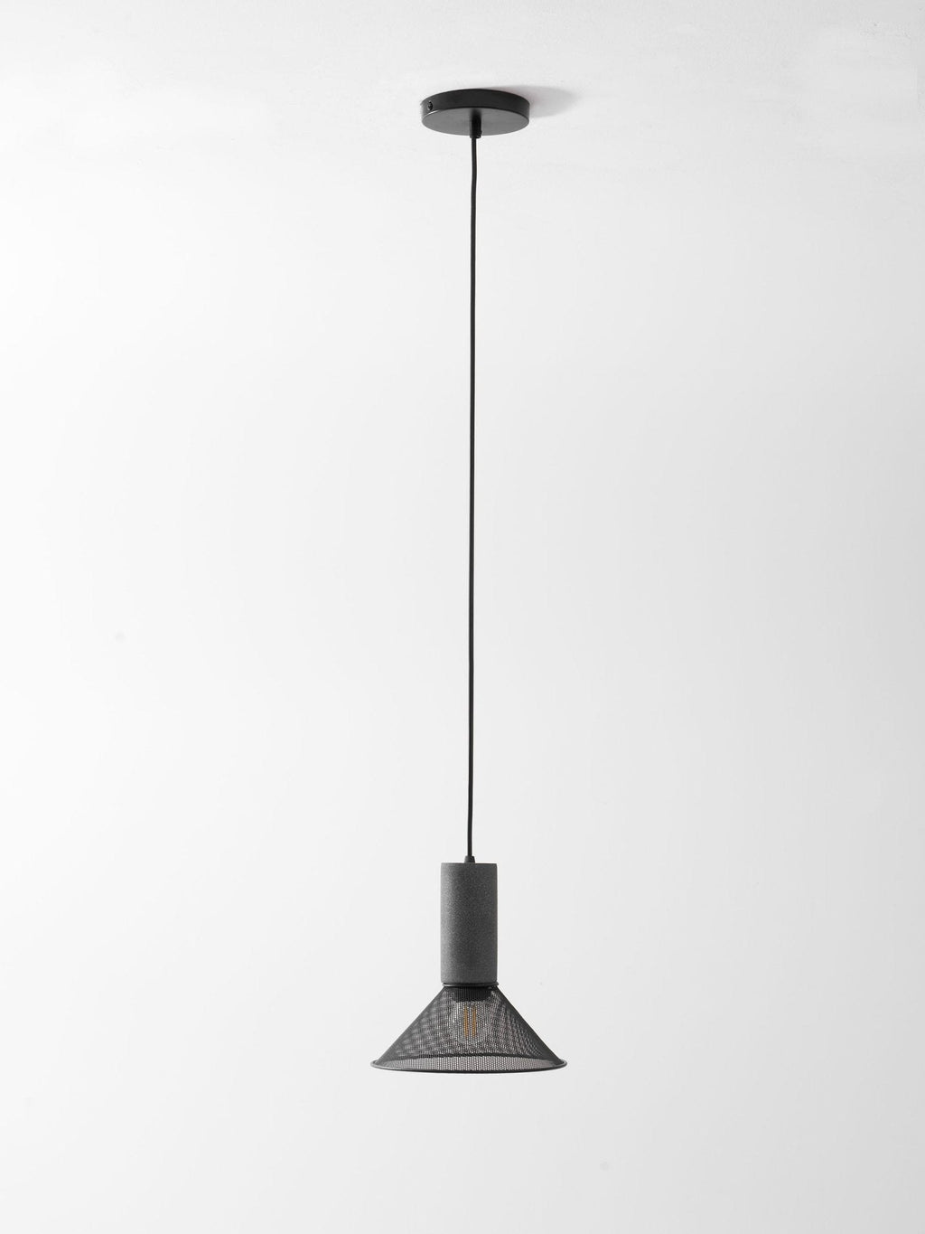 Cementnetpendel, rå cementtop, sort trådkurv, E26/E27