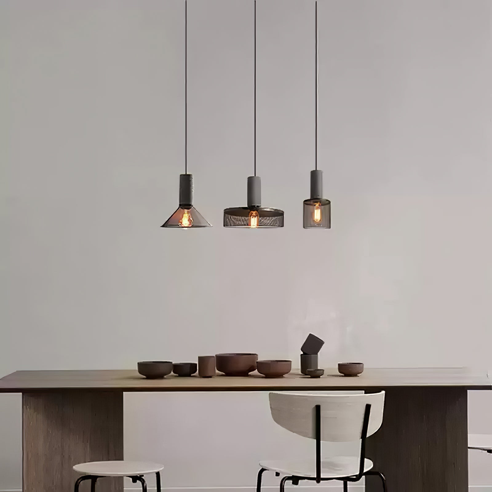 Cementnetpendel, rå cementtop, sort trådkurv, E26/E27