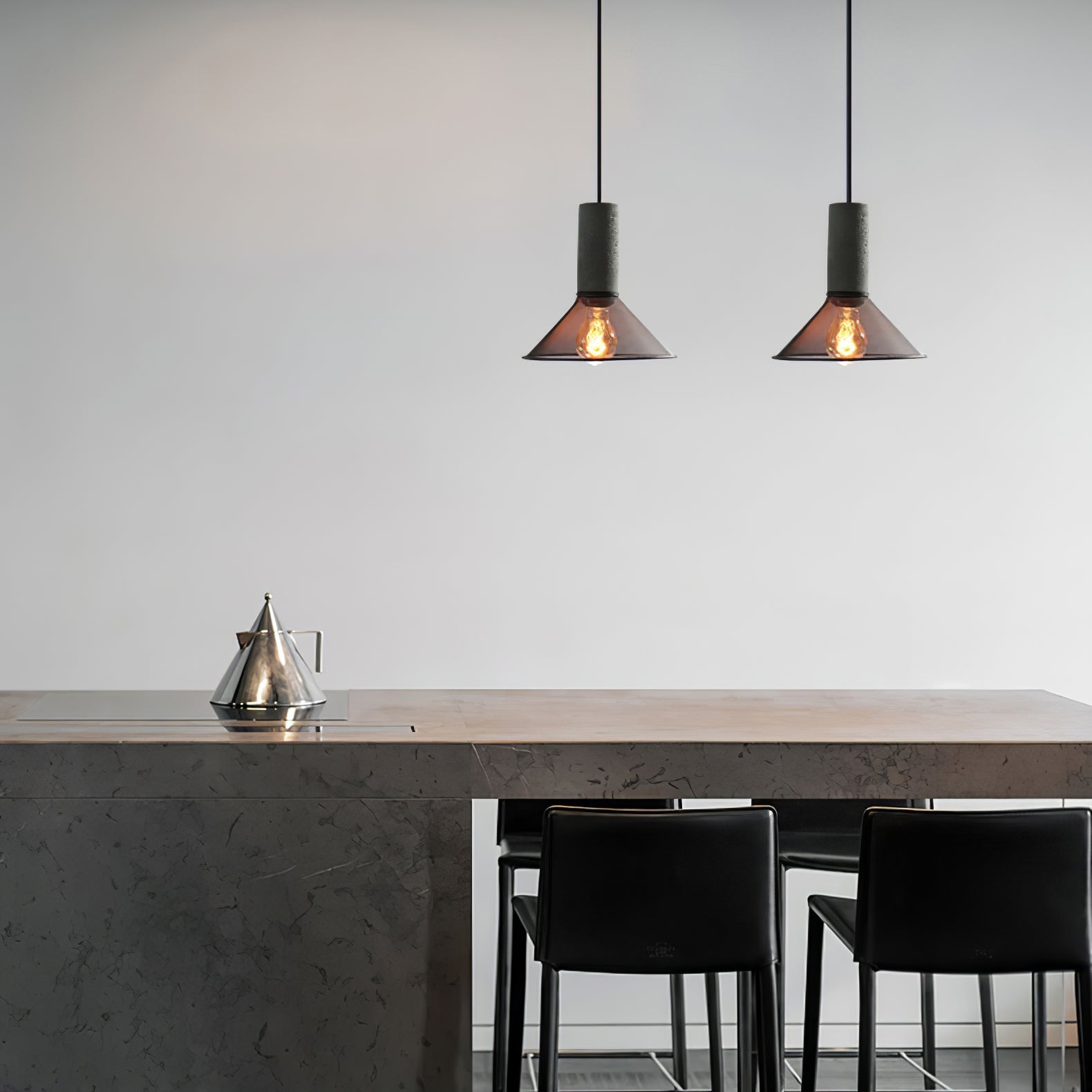Cementnetpendel, rå cementtop, sort trådkurv, E26/E27