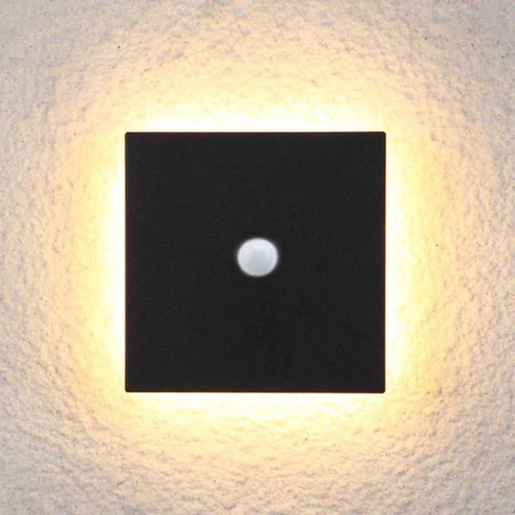 Rund eller firkantet utendørs vegglampe, LED metall design i svart eller hvit
