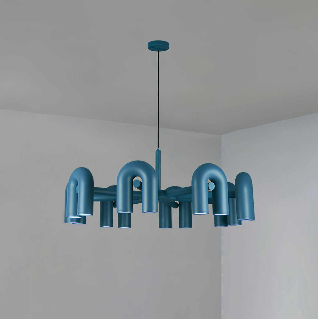 Cirkus chandelier detail of a coated U-shaped lamp head