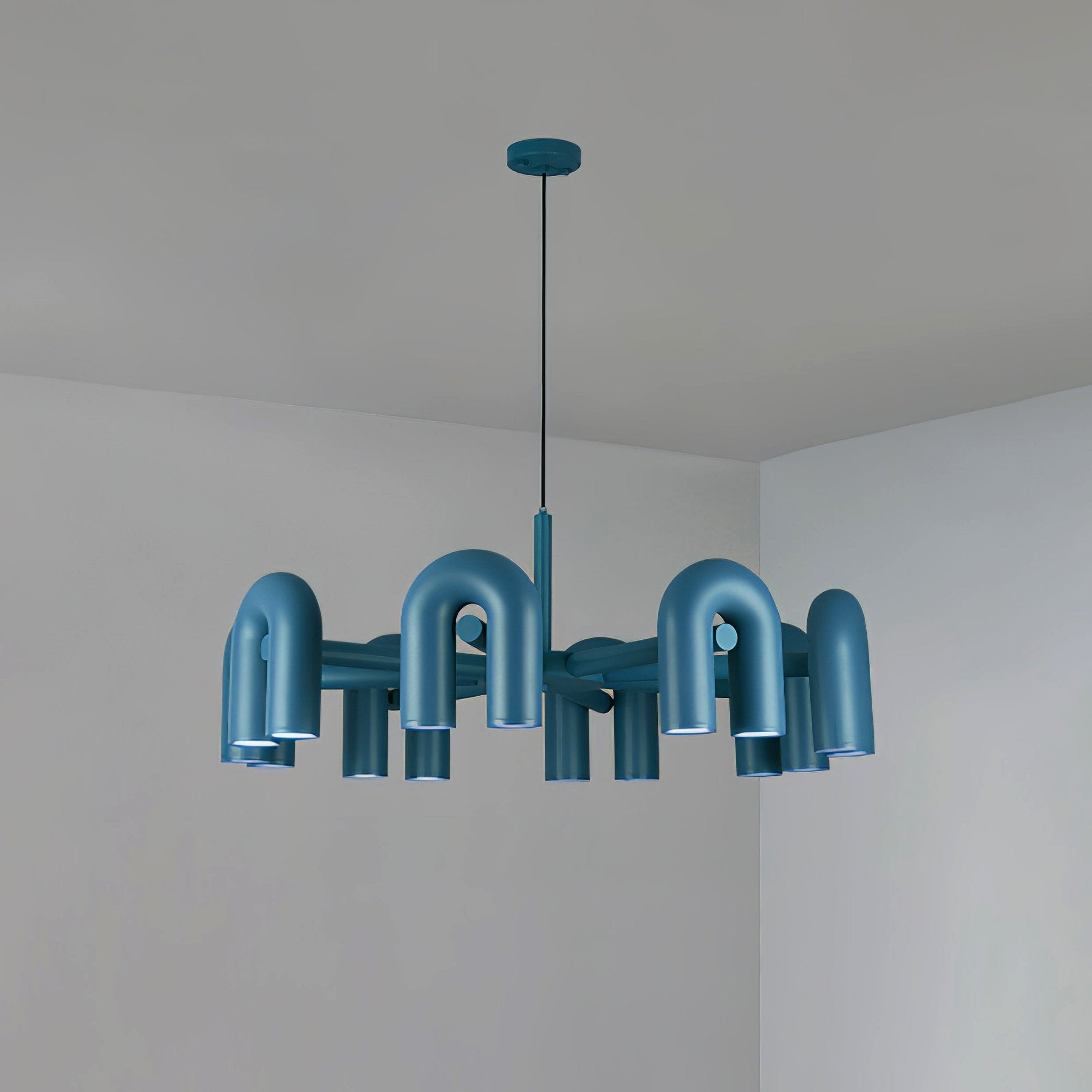 Cirkus chandelier detail of a coated U-shaped lamp head
