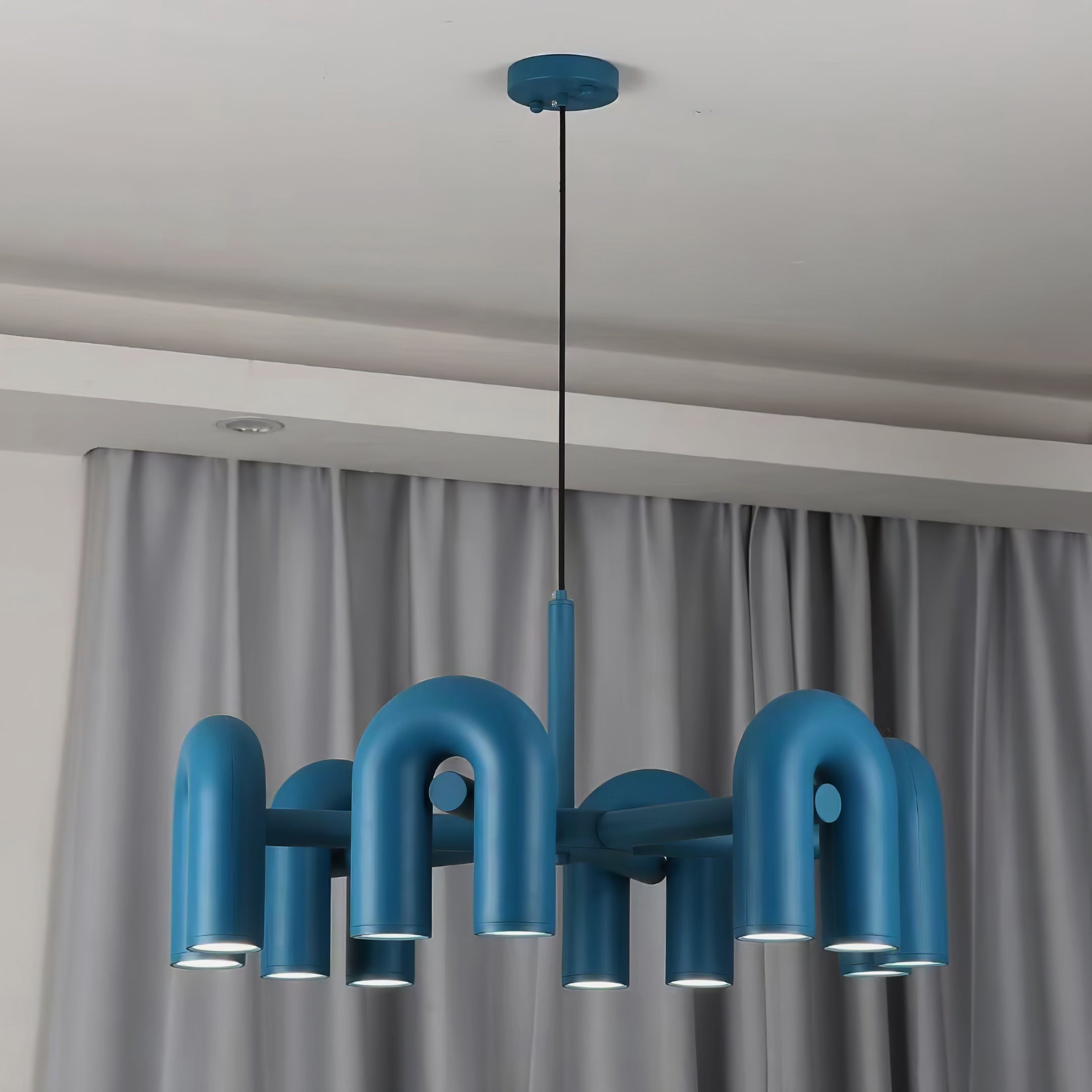 Cirkus Chandelier, integreret LED, bevægelige U-hoveder, lineær eller cirkulær