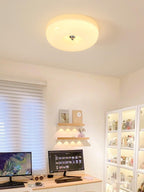 Cream Pudding ceiling light round matt glass detail