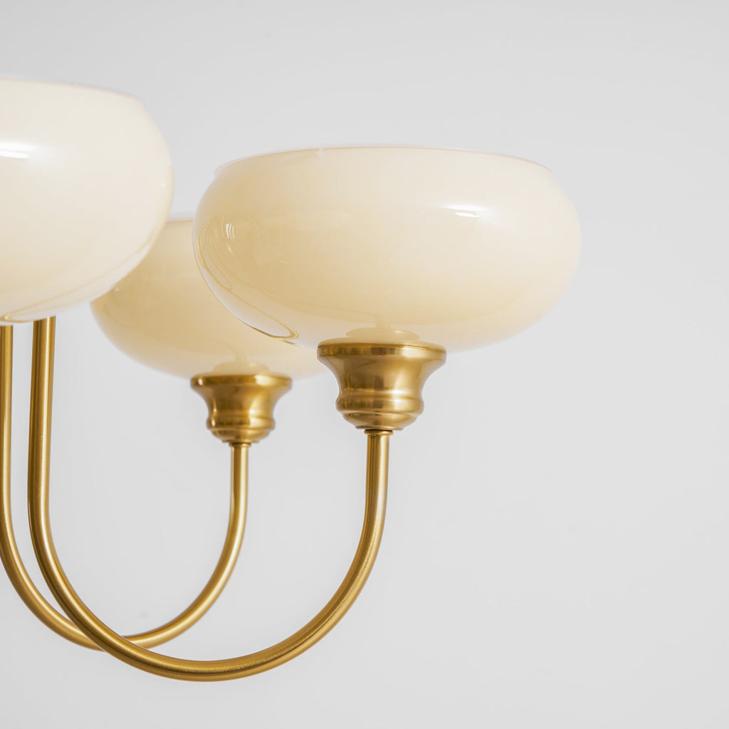 Persimmon lysekrone, mælkehvidt og cremet glas, E27, guld eller krom