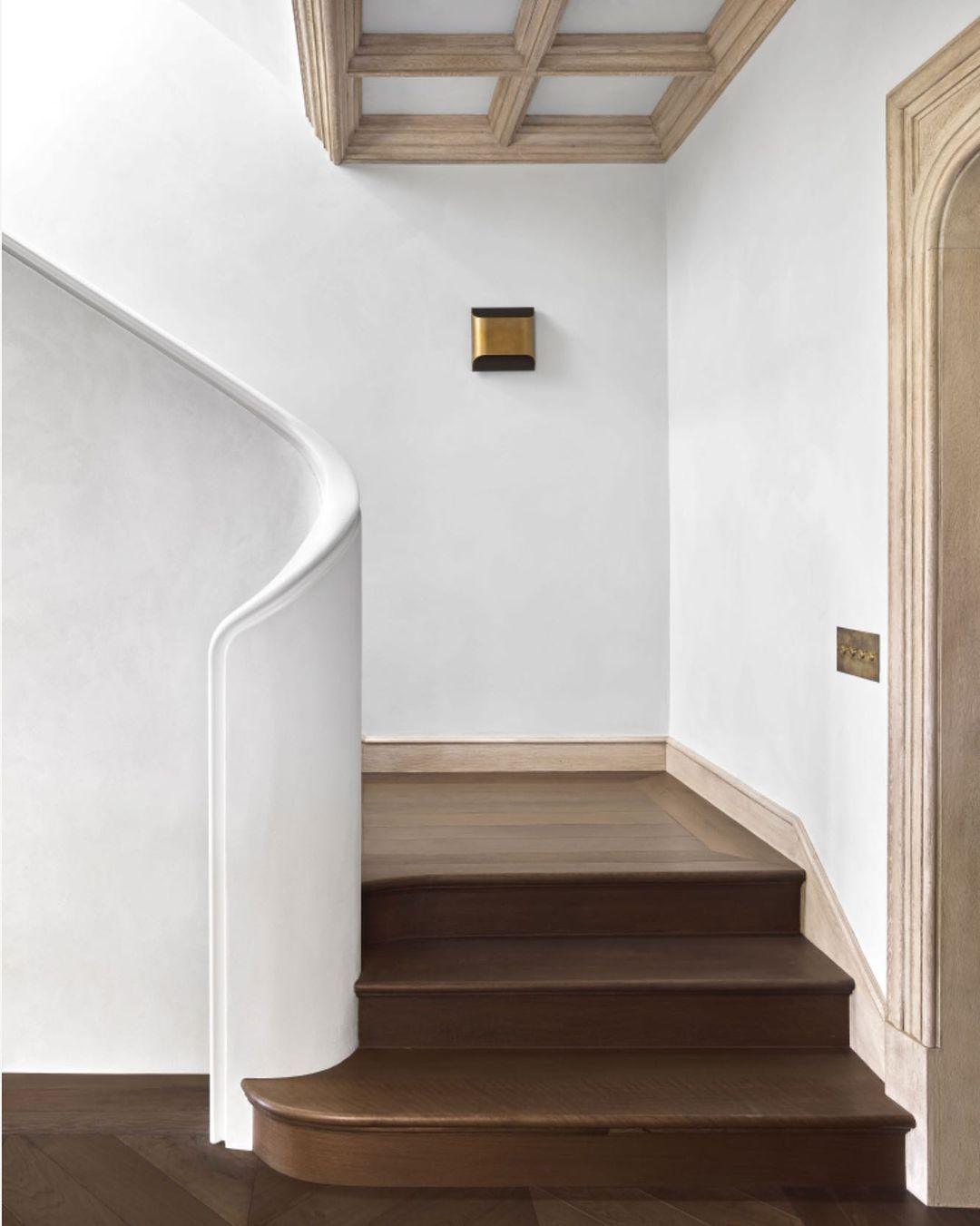 Wall Sconce, Curved Brass and Copper Finish, Modern Style, Single LED Bulb