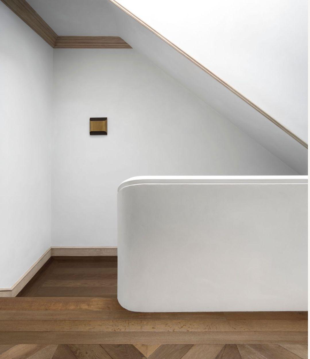Wall Sconce, Curved Brass and Copper Finish, Modern Style, Single LED Bulb