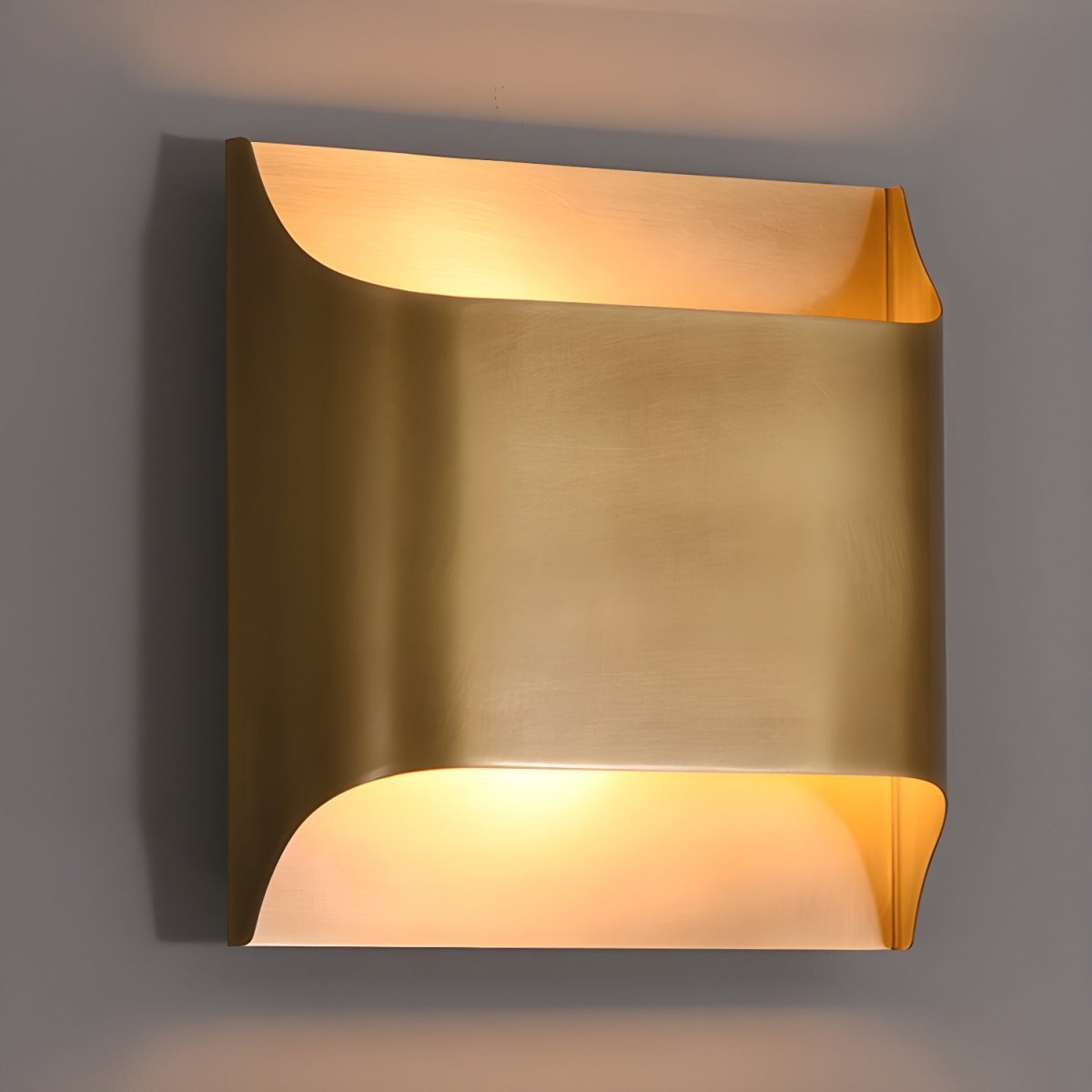 Wall Sconce, Curved Brass and Copper Finish, Modern Style, Single LED Bulb