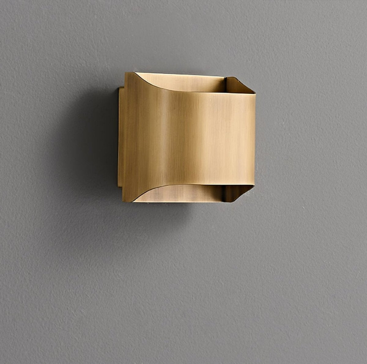 Wall Sconce, Curved Brass and Copper Finish, Modern Style, Single LED Bulb