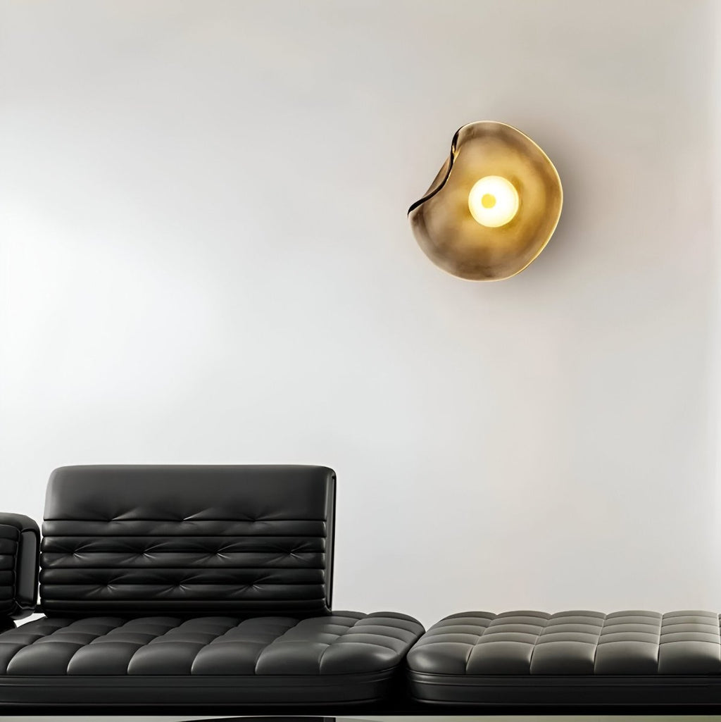 Aplique de Parede, Abajur Curvo em Vidro Japandi, Estrutura em Metal e Ferro, Luz LED Individual
