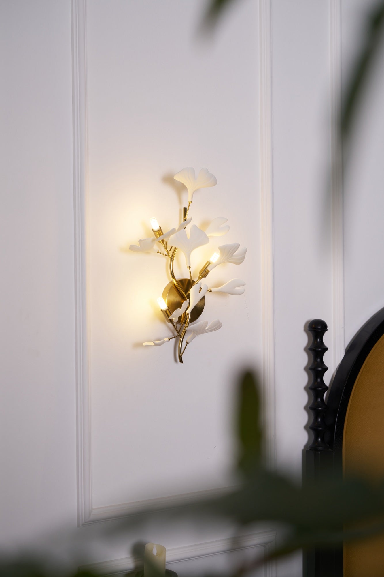 Væglampe, hvide keramiske ginkgo-blade, G9, guld- eller nikkelfinish