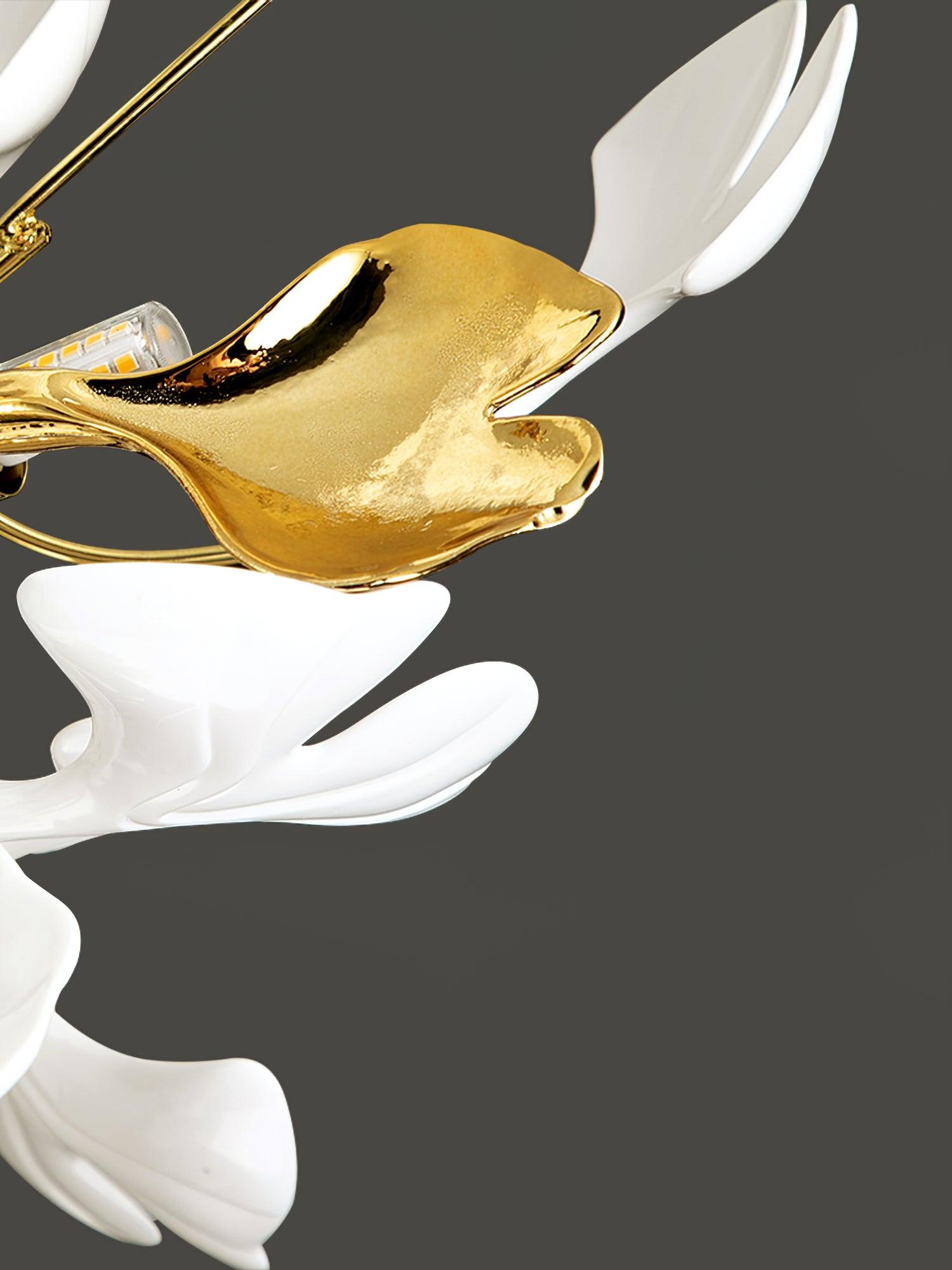 Loftlampe, hvide keramiske ginkgo-bladskærme, G9, guldfinish