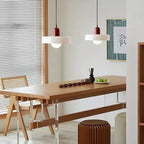 Pendellampe, lodret metalstamme, glasskærm, loftmonteret