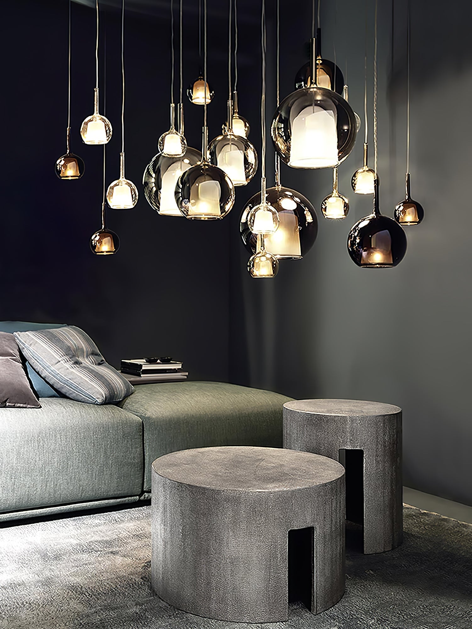 Glo Pendellampe, Tonet Blæst Glasglobus, G4 LED, Dæmpbar