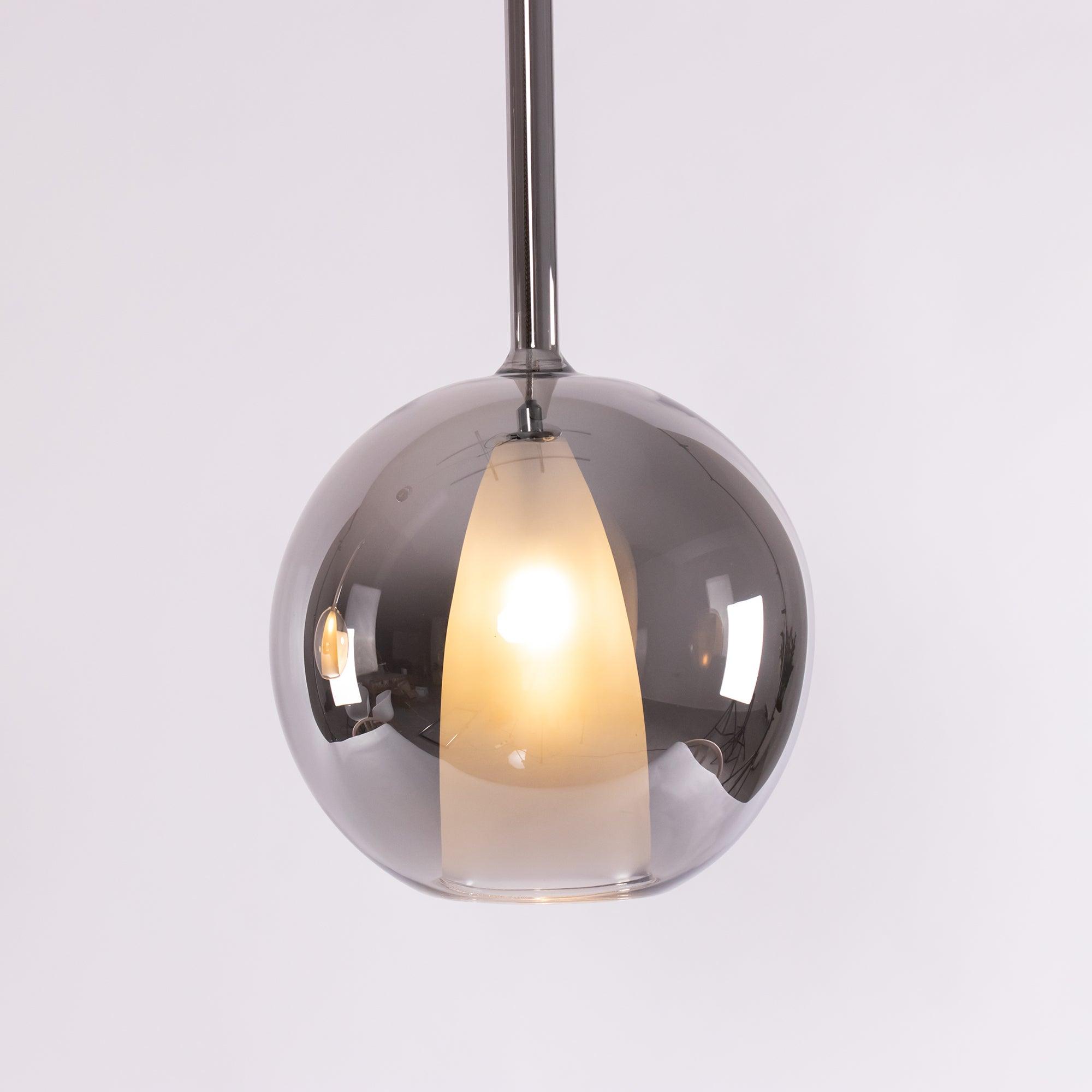 Glo Pendellampe, Tonet Blæst Glasglobus, G4 LED, Dæmpbar