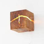 Lâmpada de Parede Cubo em Madeira Natural Artesanal, Luz G4 Branco Quente, 8 cm