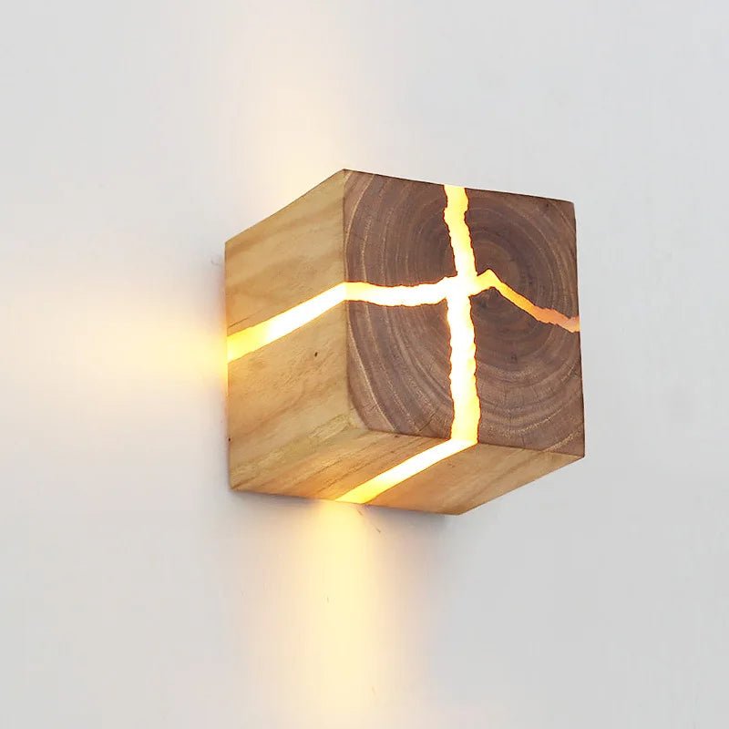 Lâmpada de Parede Cubo em Madeira Natural Artesanal, Luz G4 Branco Quente, 8 cm