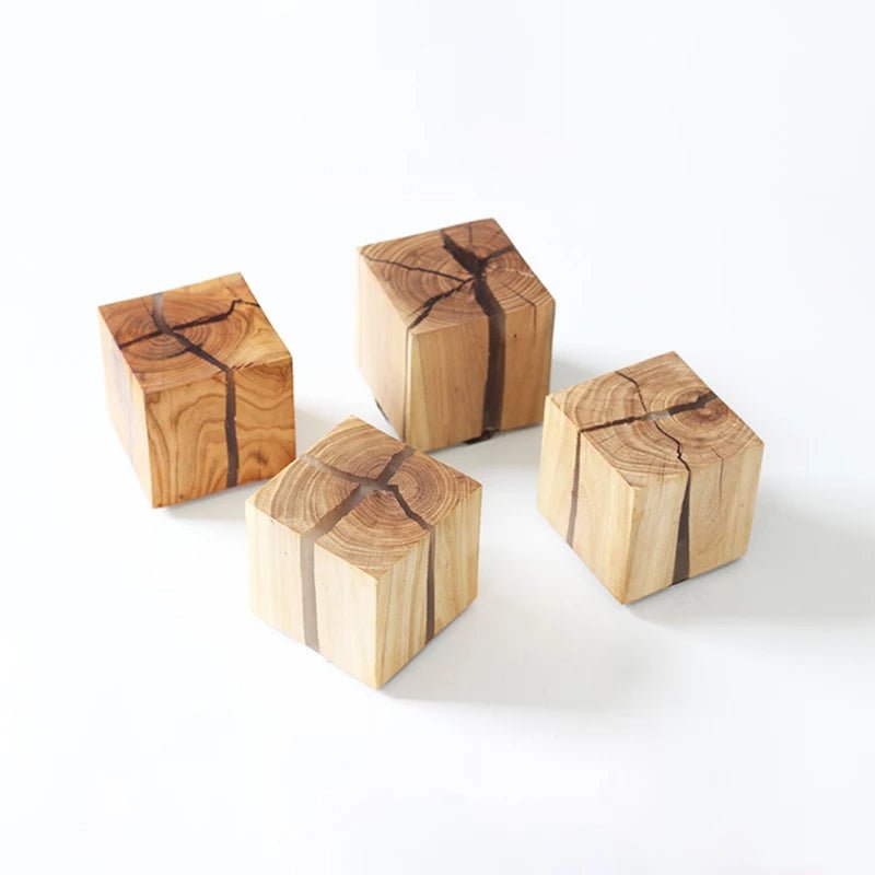 Lâmpada de Parede Cubo em Madeira Natural Artesanal, Luz G4 Branco Quente, 8 cm
