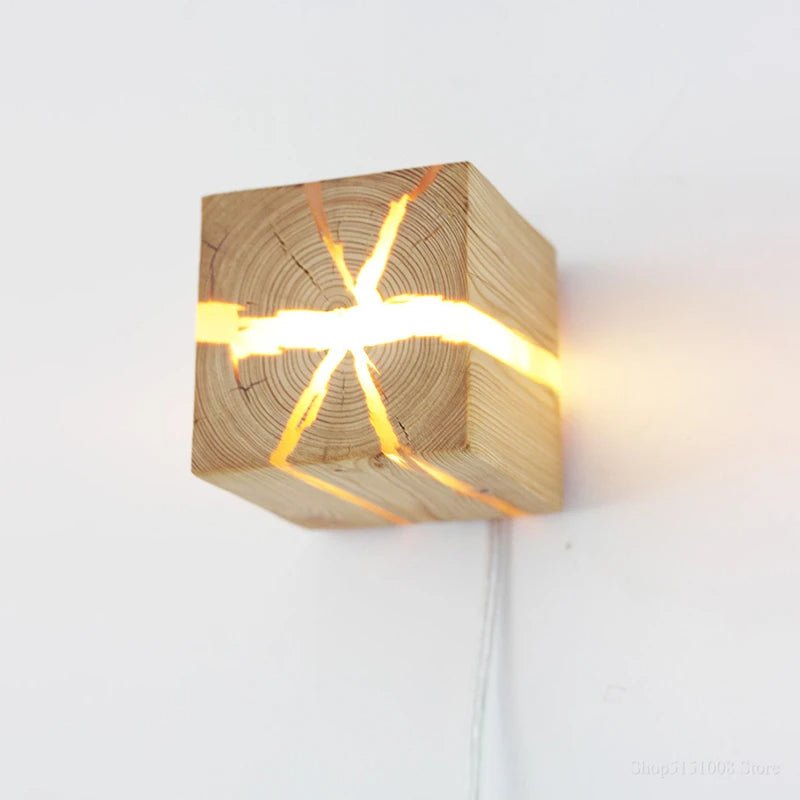 Lâmpada de Parede Cubo em Madeira Natural Artesanal, Luz G4 Branco Quente, 8 cm