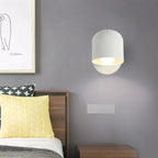 Vegglampe i makronstil med kuppel-skjerm, LED metallarmatur, glassdiffuser