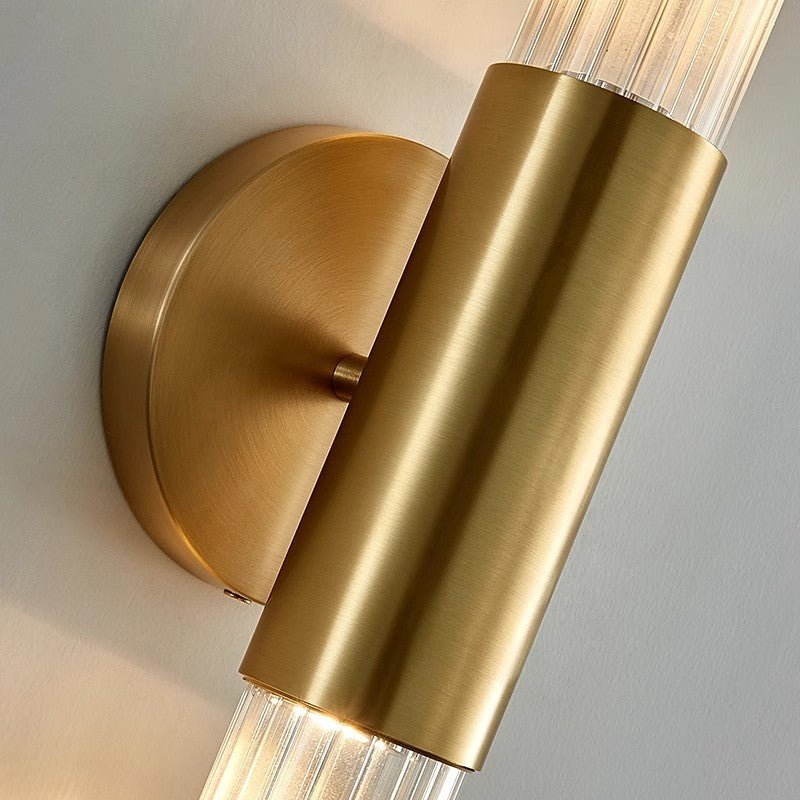 Aplique de Parede em Latão Antigo com Cúpula de Vidro Ondulado, Luz LED