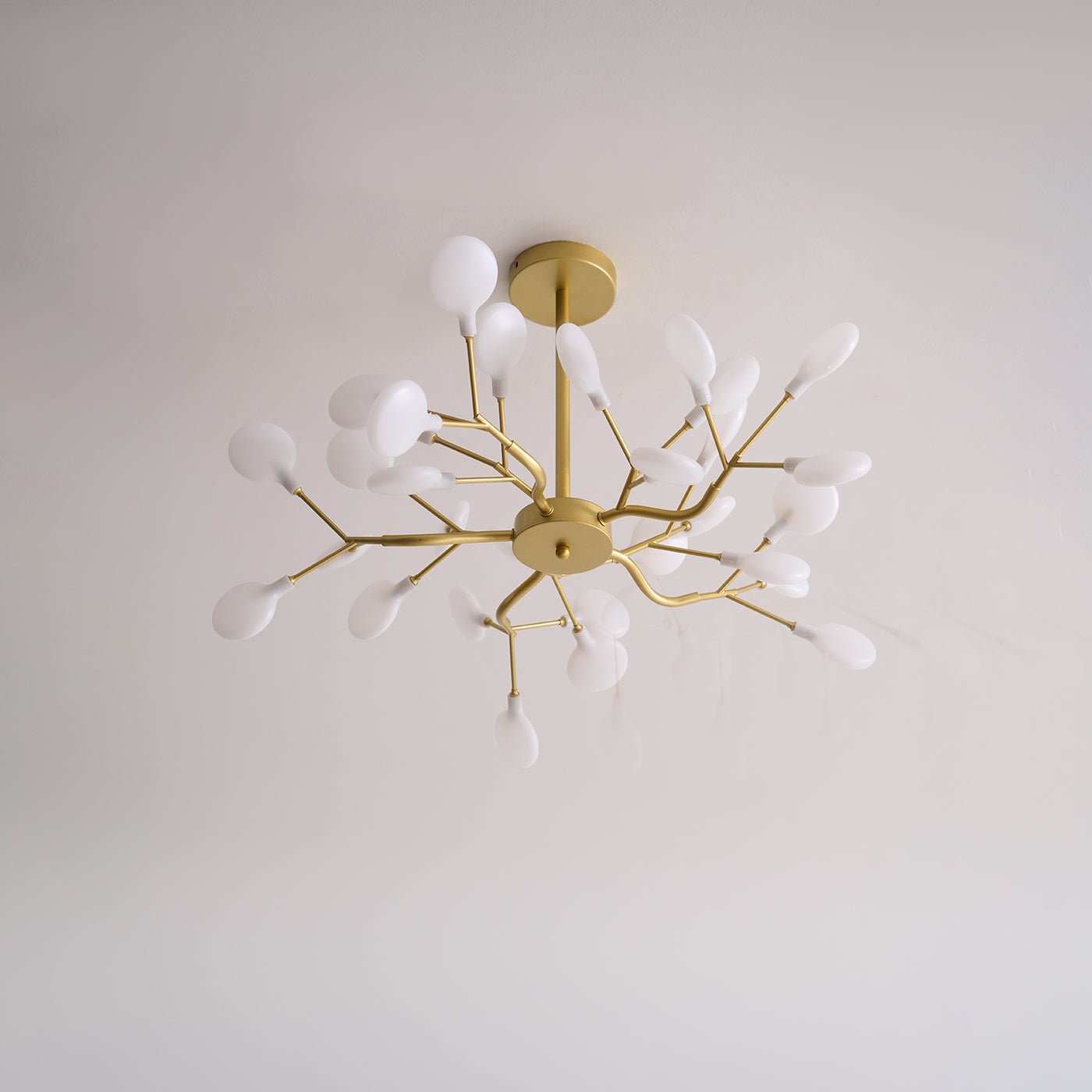Chandelier, Firefly Sputnik, Translucent Glass Leaves, G4 LED, Dimmable
