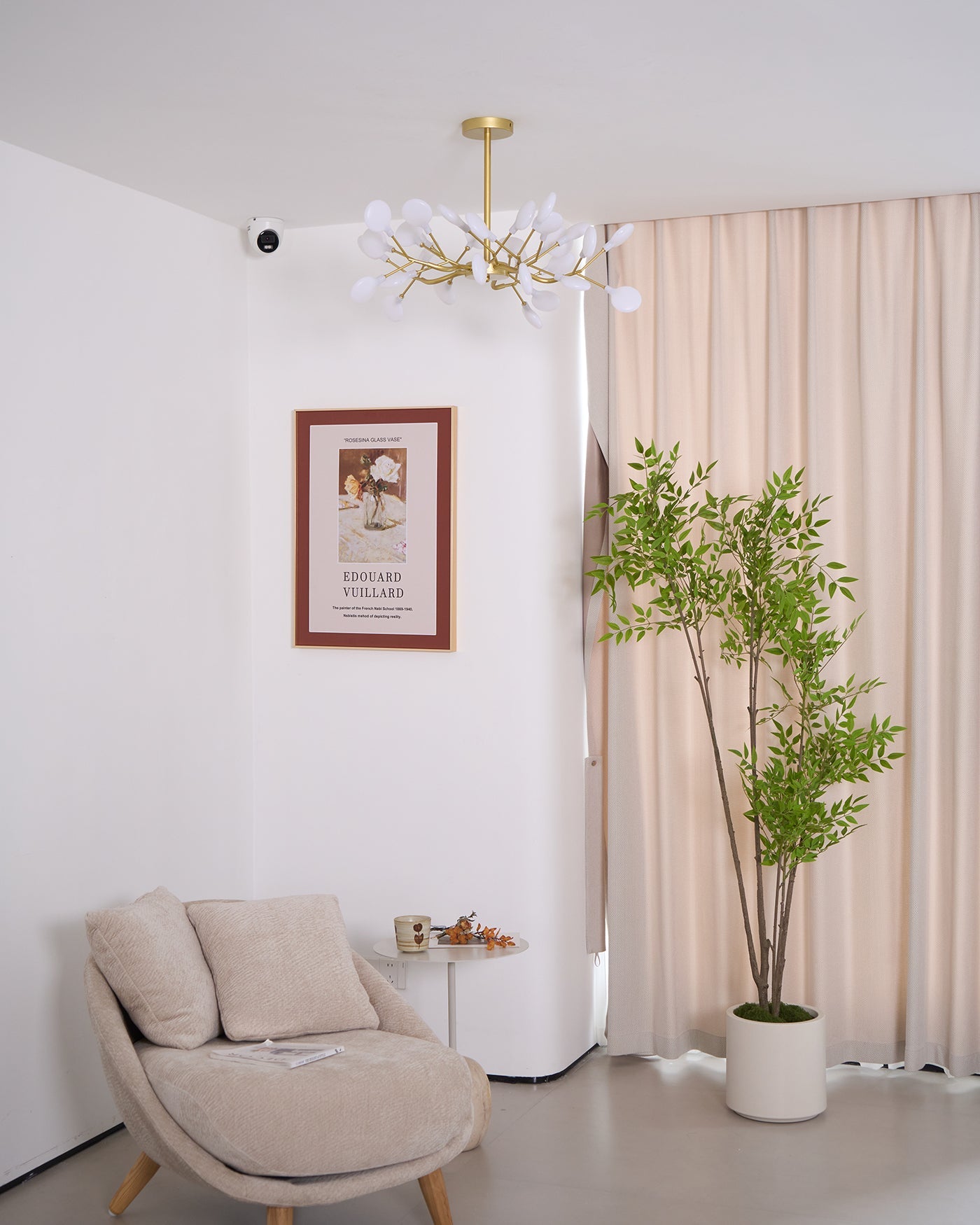 Chandelier, Firefly Sputnik, Translucent Glass Leaves, G4 LED, Dimmable