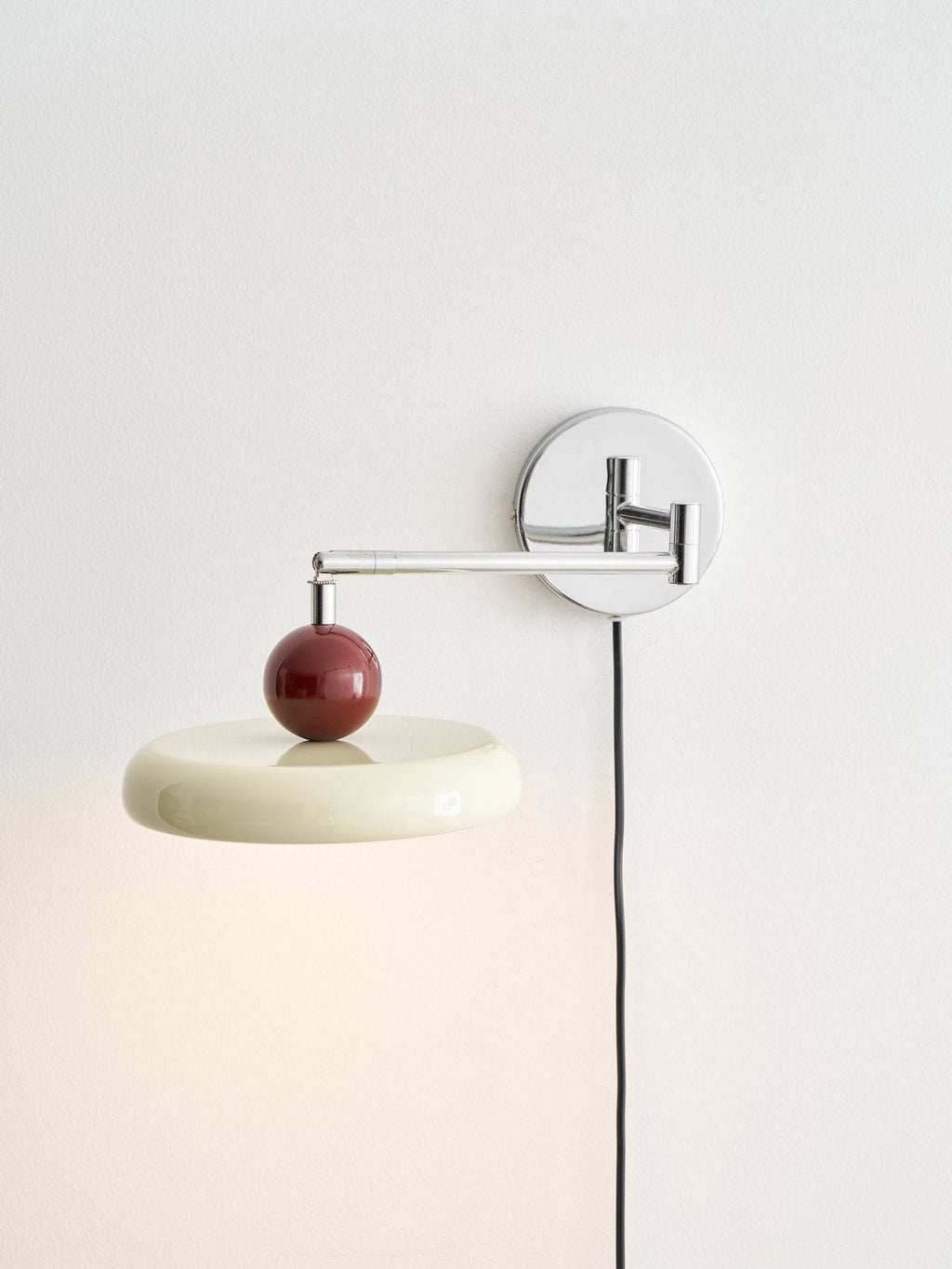 Lola Wall Lamp, Round Disc, Plug-In, Integrated LED, Chrome or Green