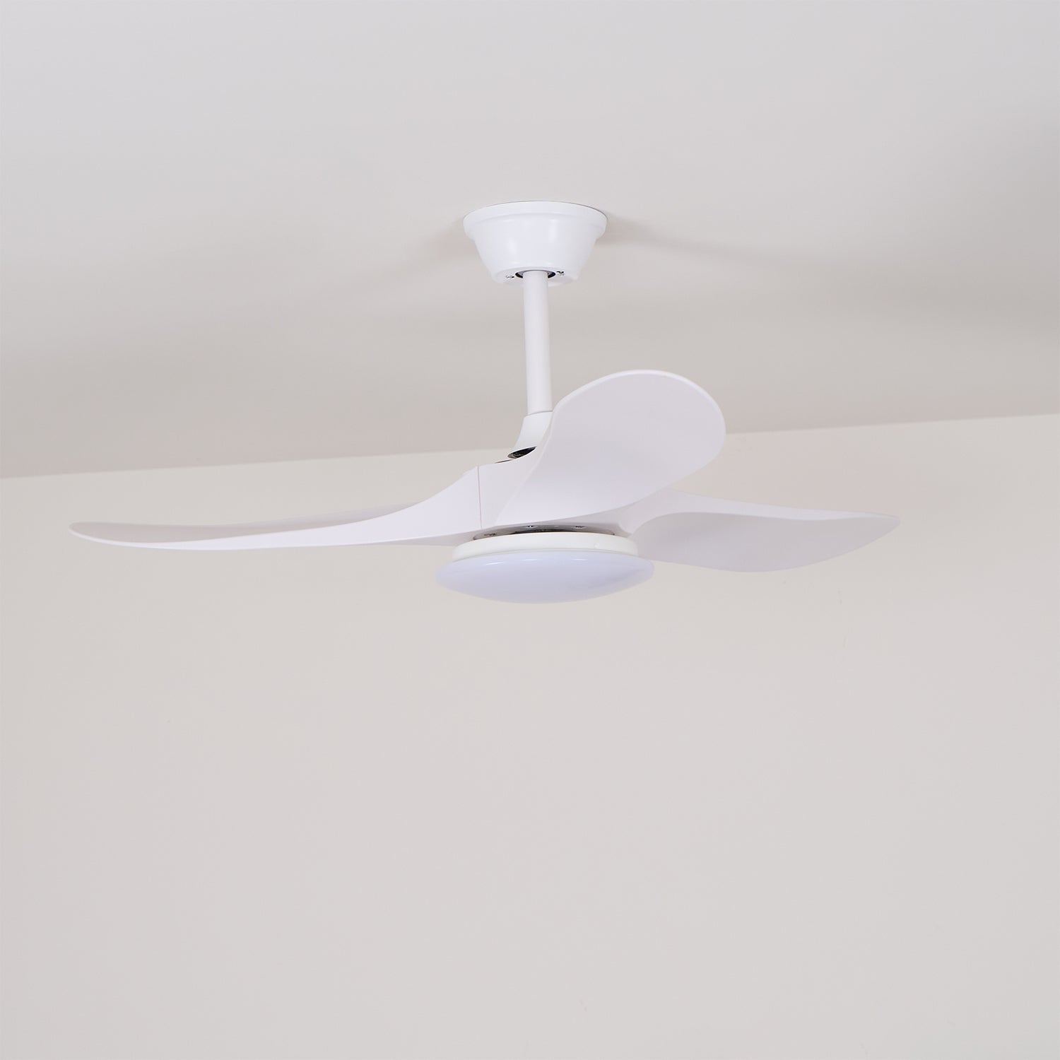 Ceiling fan light with natural wood blades and integrated LED