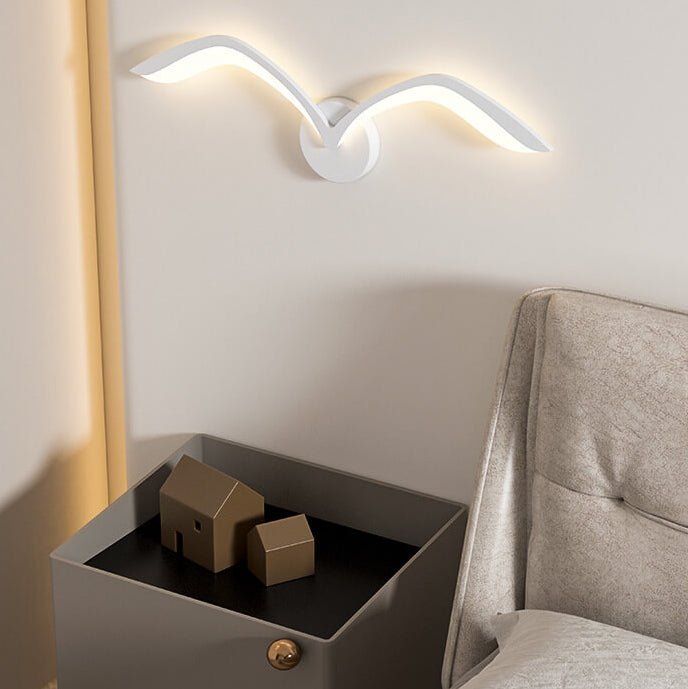 Applique murale en forme d’aile, fer et acrylique, lumière LED chaude
