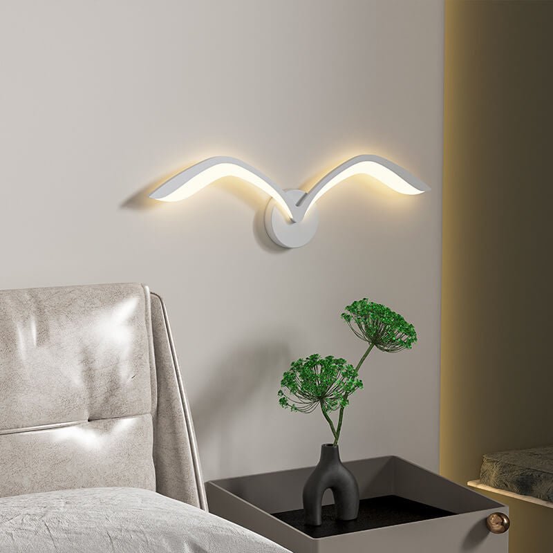 Applique murale en forme d’aile, fer et acrylique, lumière LED chaude