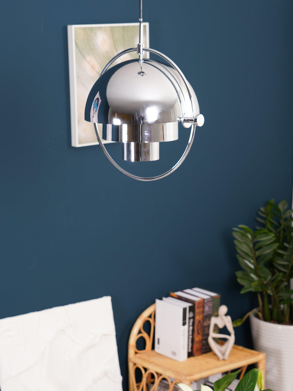 Multi-Lite pendant light arranged for sculptural indirect light in a living space