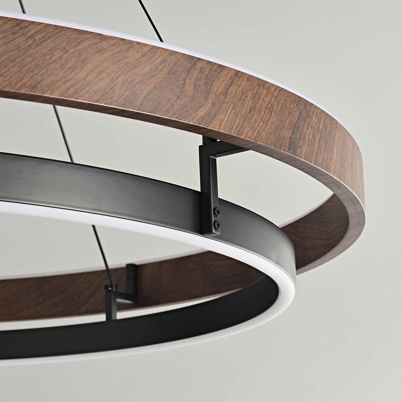 Dobbelt Ring LED Lysekrone, Valnød eller Sort Finish, Loftmontering