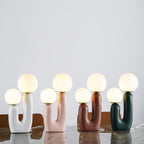 Oo bordlampe, hvid glasskærm, keramisk krop, G9, med stik