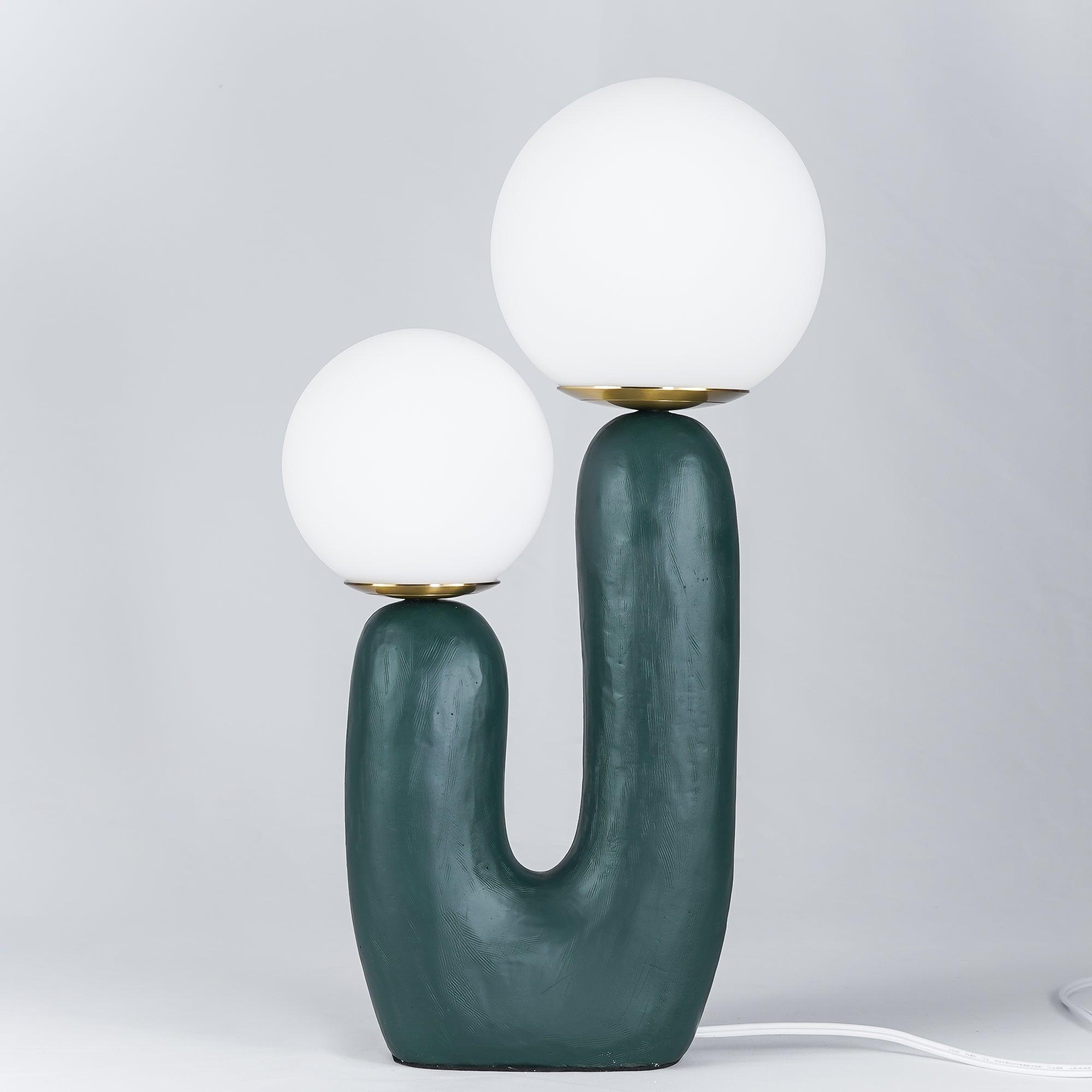 Oo bordlampe, hvid glasskærm, keramisk krop, G9, med stik