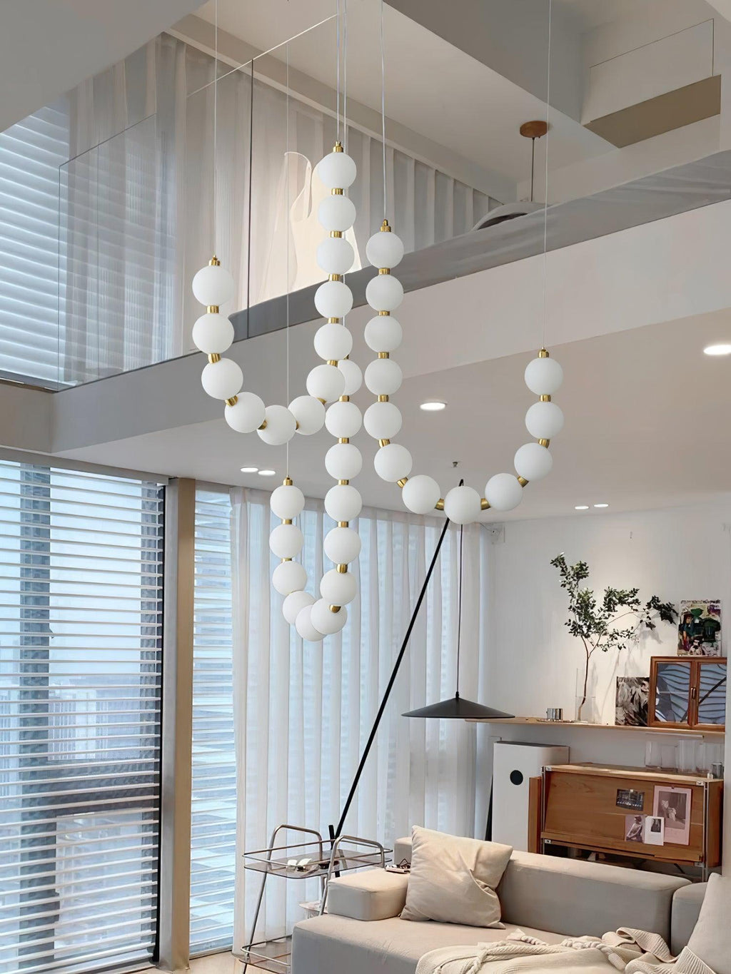 Lysekrone, akryl perle kugler, messing eller krom, integreret LED