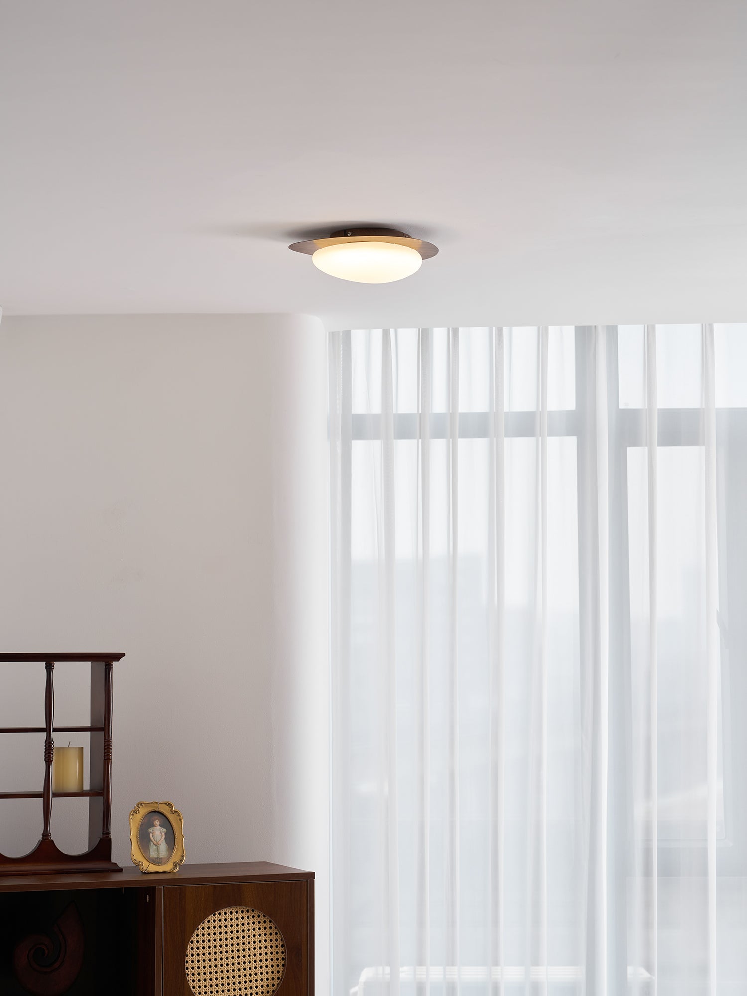 Loftlampe, Pebble valnøddetræsfiner, slank indbygget montering, integreret LED