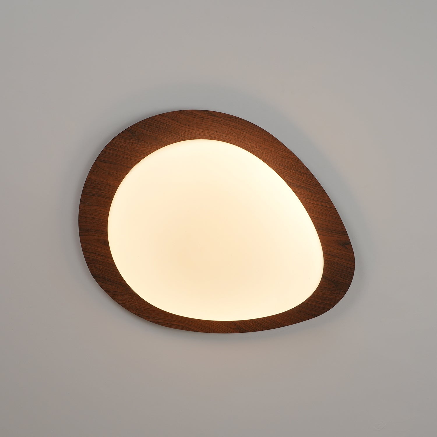 Loftlampe, Pebble valnøddetræsfiner, slank indbygget montering, integreret LED
