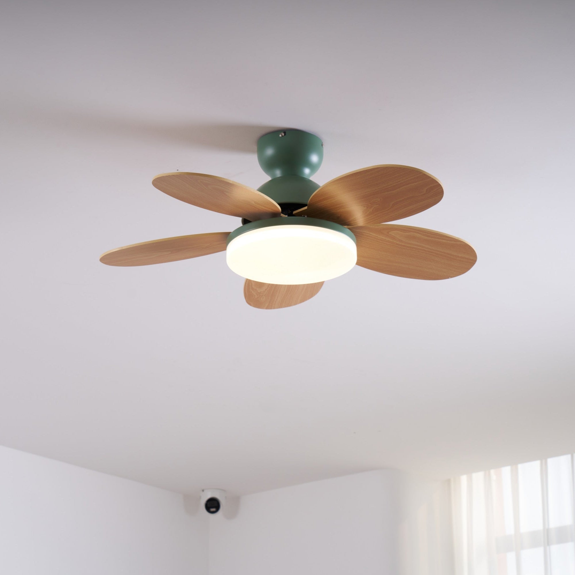 Liora Kids' Wood-Blade Ceiling Fan With Integrated LED, Multicolor