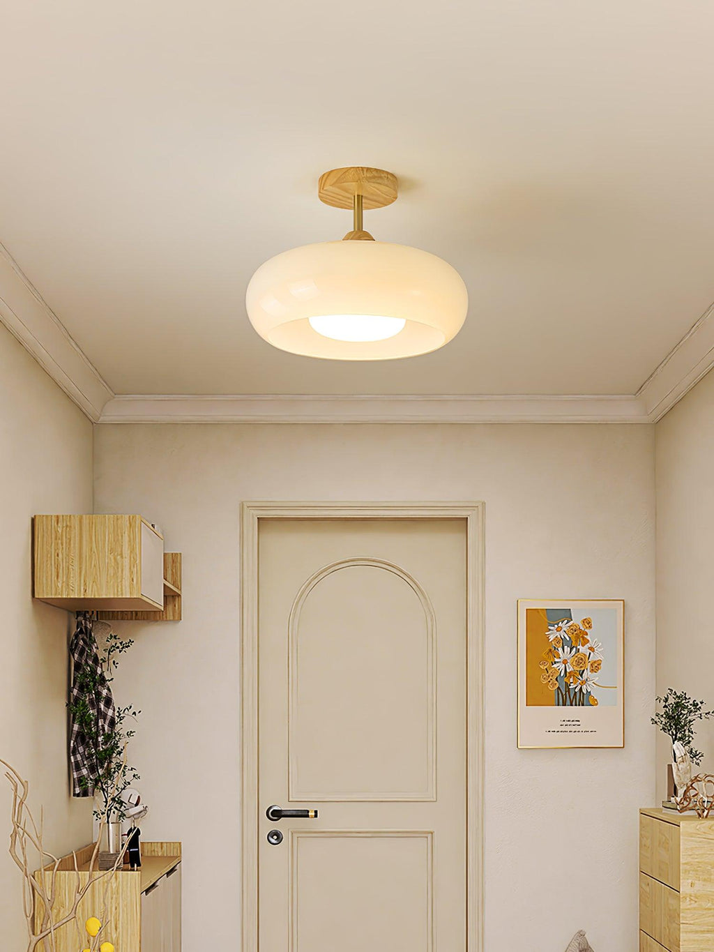 Plafonnier ceiling light close view of the round glass disc shade