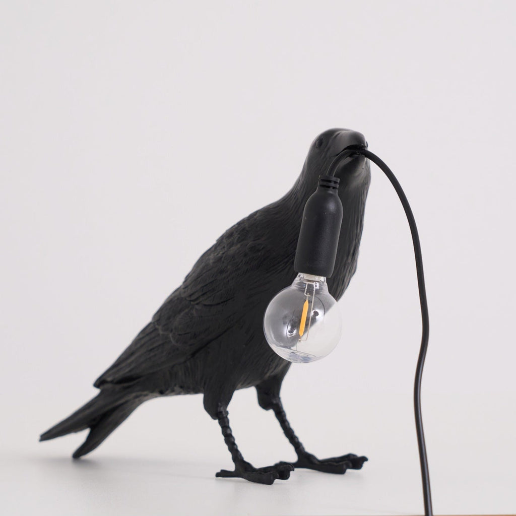 Bordlampe, ravn i harpiks, E14 Edison-pære, hvid eller sort