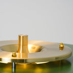 Revolve bordlampe, skærm i drejet metal, opal diffusor, jernfod, G9