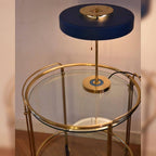Revolve bordlampe, skærm i drejet metal, opal diffusor, jernfod, G9