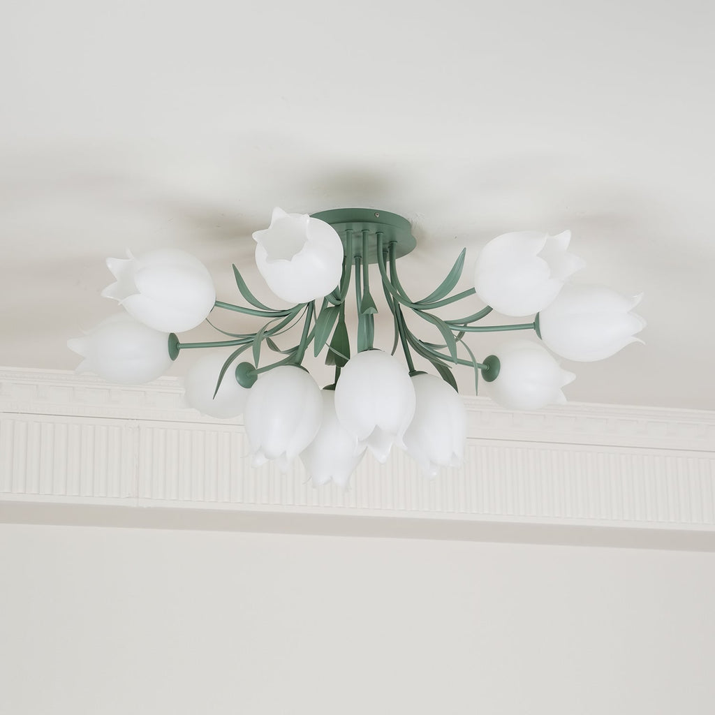A fuller cluster near a cove moulding, this Clérachic ceiling light in green is denser than the three-shade version.