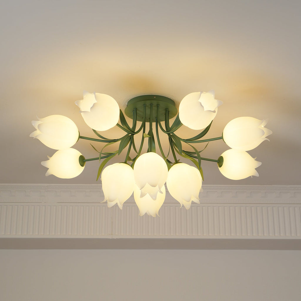 Beneath a cove moulding, this Clérachic ceiling light in green glows, seen from a slightly different angle than before.
